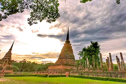 ทัวร์ภาคกลาง ตามรอยประวัติศาสตร์  สุโขทัย รถตู้ (300563)